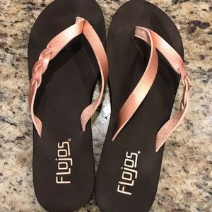 Flojos Sandals